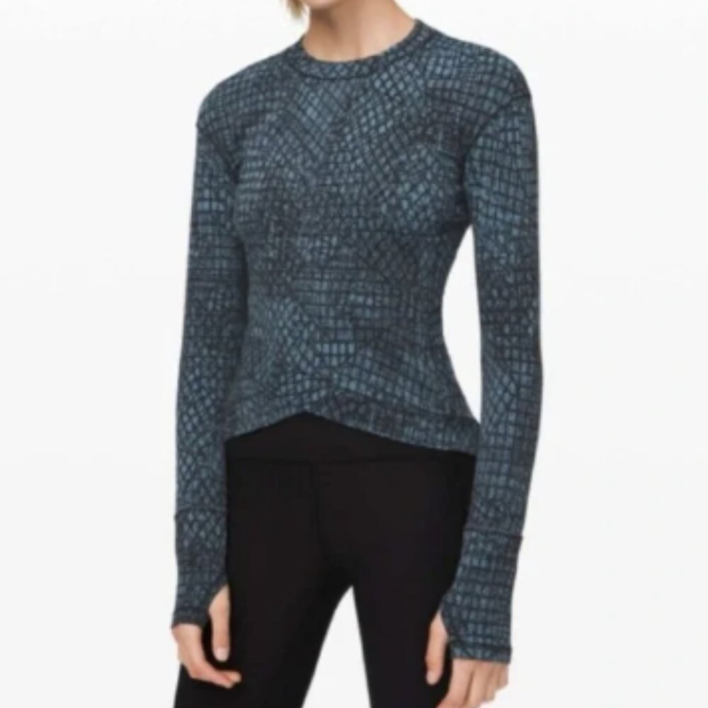 Lululemon Close To Crossing Long Sleeve Thumbhole Top Blue Black Jacquard S